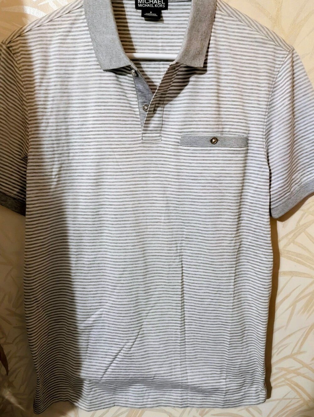 NWOT Michael Kors Men’s Light Gray & White Striped Polo Shirt Size Small